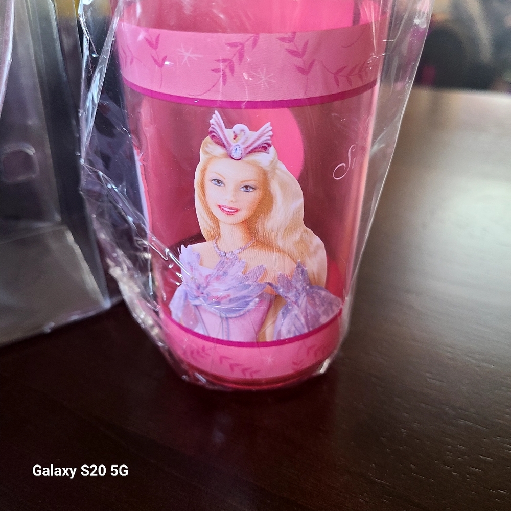Barbie dinnerware sets - Picture 3 of 4